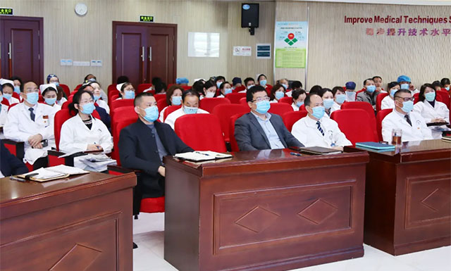 院領導班子出席述職會